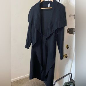 Thin layered throw on with blended black belt